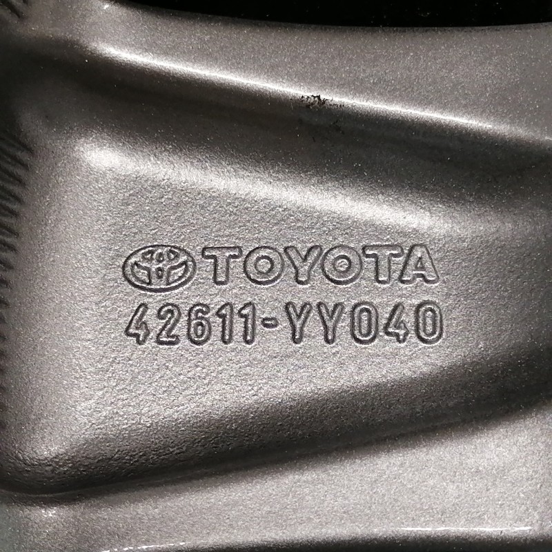 JUEGO DE LLANTAS ORIGINALES TOYOTA EN 15"