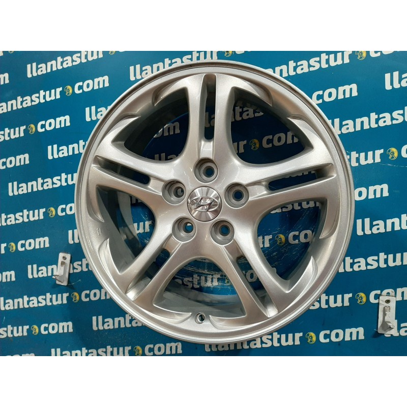 JUEGO DE LLANTAS ORIGINALES HYUNDAI EN 16"