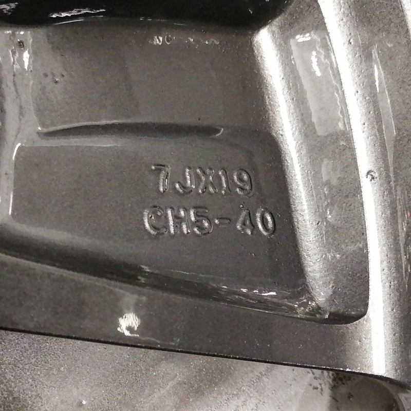 JUEGO DE LLANTAS ORIGINALES RENAULT EN 19"