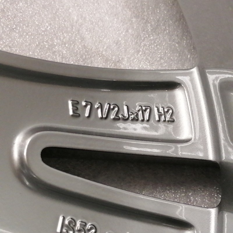 JUEGO DE LLANTAS ORIGINALES BMW EN 17" STYLE 385