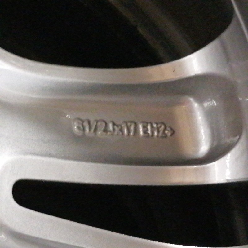 JUEGO DE LLANTAS ORIGINALES BMW EN 17" STYLE 113