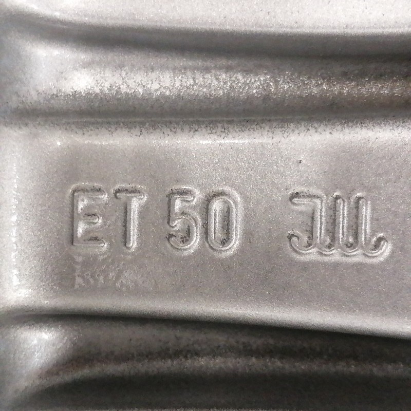 JUEGO DE LLANTAS ORIGINALES VOLKSWAGEN EN 15"