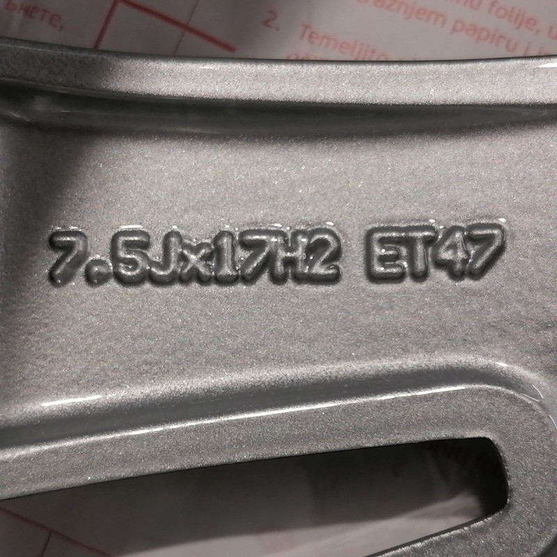 JUEGO DE LLANTAS ORIGINALES MERDECES EN 17"