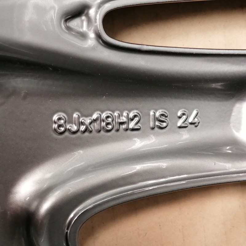 JUEGO DE LLANTAS ORIGINALES BMW EN 18" STYLE 93