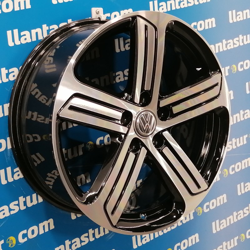 JUEGO DE LLANTAS ORIGINALES VOLKSWAGEN EN 18"