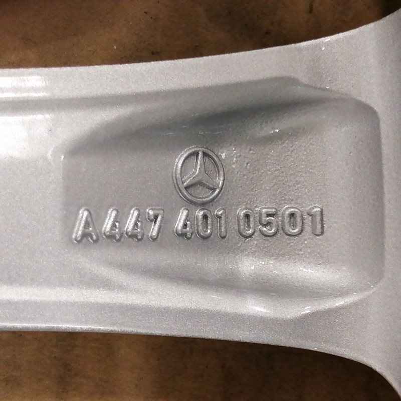 LLANTA ORIGINAL SUELTA MERCEDES EN 18" A4474010501