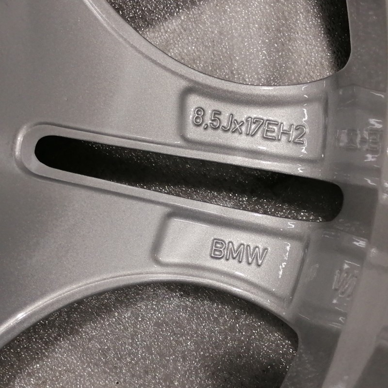 JUEGO DE LLANTAS ORIGINALES BMW EN 17" STYLE 68