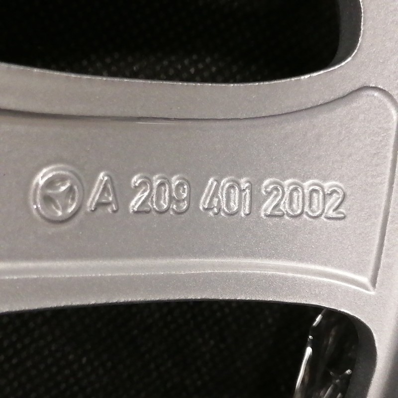 JUEGO DE LLANTAS ORIGINALES MERDECES EN 16"