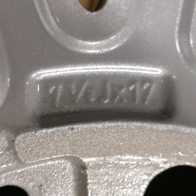 LLANTA SUELTA ORIGINAL BMW EN 17" 8040048