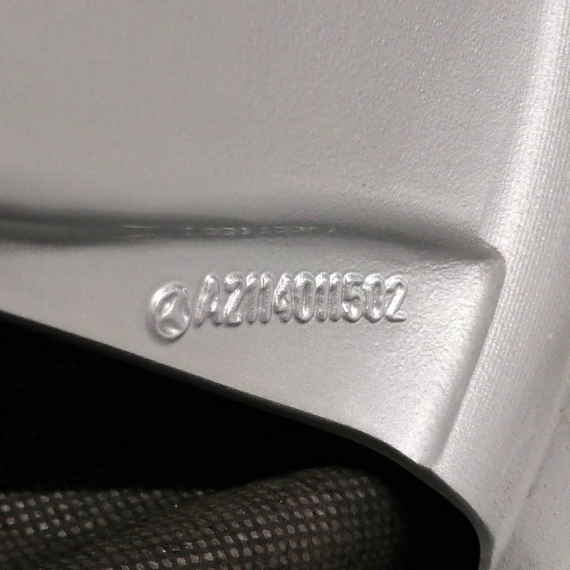 JUEGO DE LLANTAS ORIGINALES MERDECES EN 16"