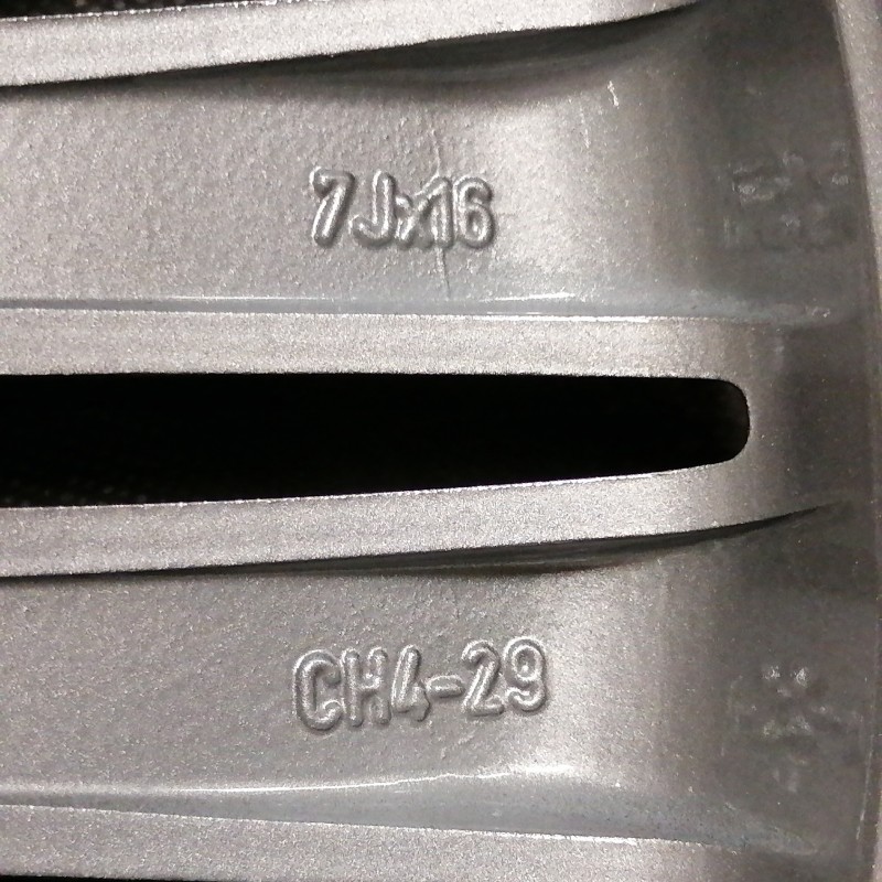 JUEGO DE LLANTAS ORIGINALES PEUGEOT EN 16"