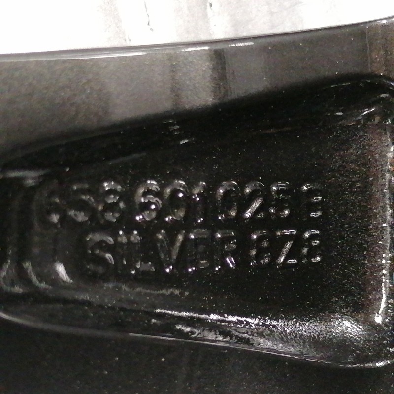 JUEGO DE LLANTAS ORIGINALES VOLKSWAGEN EN 16"