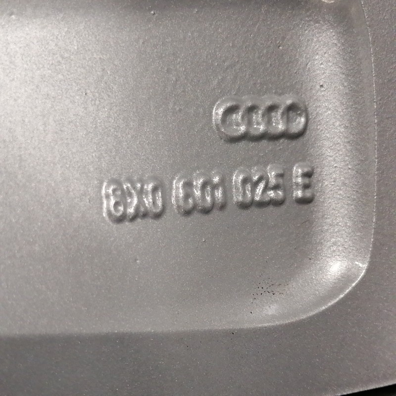 LLANTA SUELTA ORIGINAL AUDI EN 17" 8X0601025E