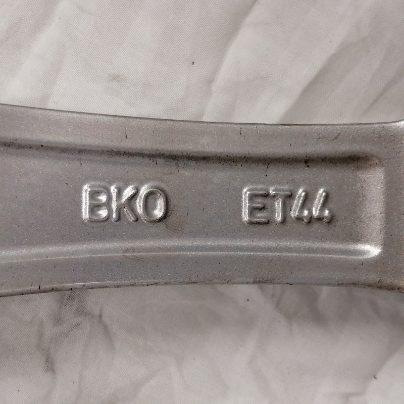 JUEGO DE LLANTAS ORIGINALES MERCEDES EN 17"