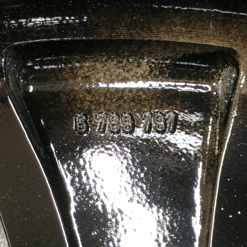 JUEGO DE LLANTAS ORIGINALES MINI EN 17"