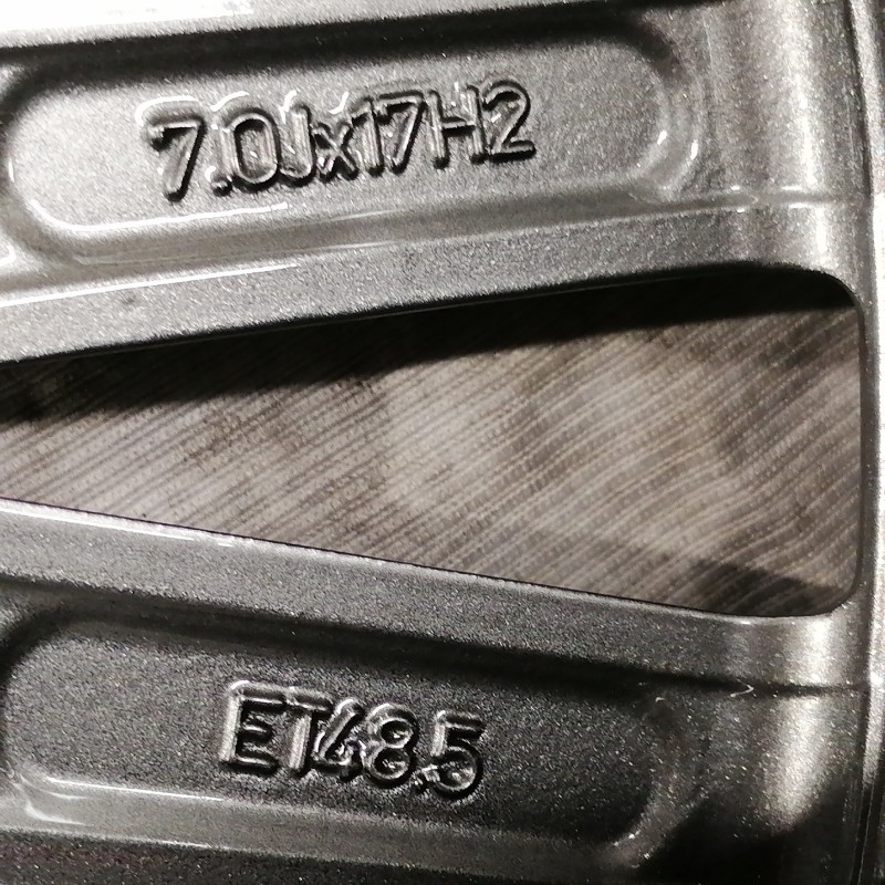 JUEGO DE LLANTAS ORIGINALES MERCEDES EN 17"