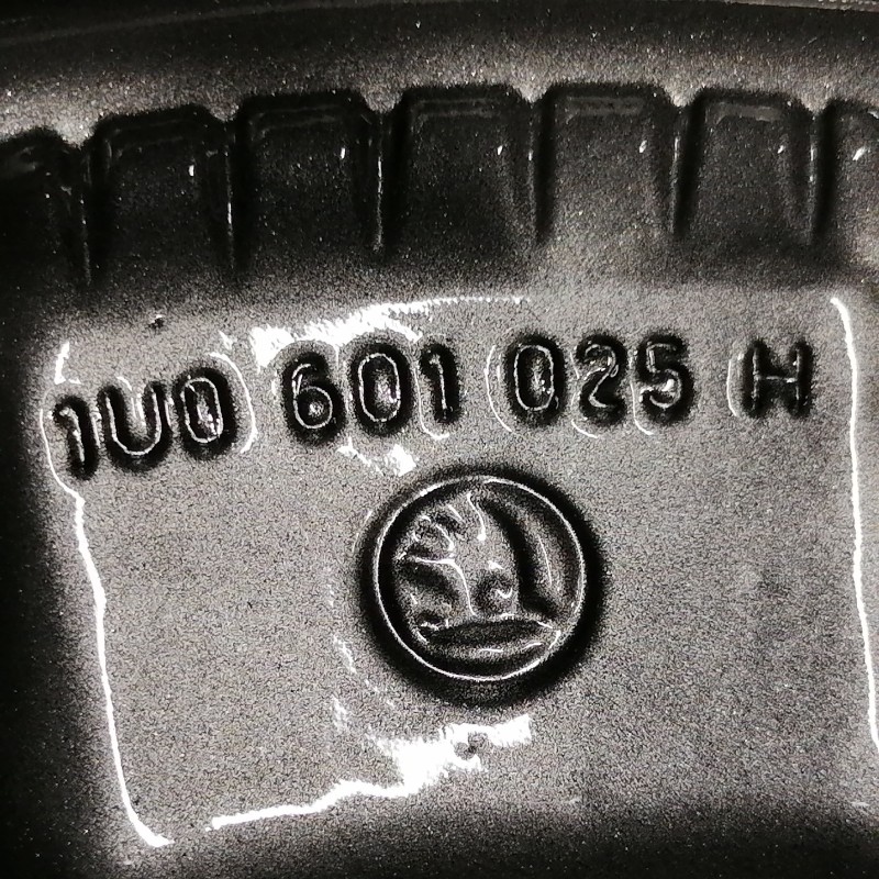 JUEGO DE LLANTAS ORIGINALES SKODA EN 15"