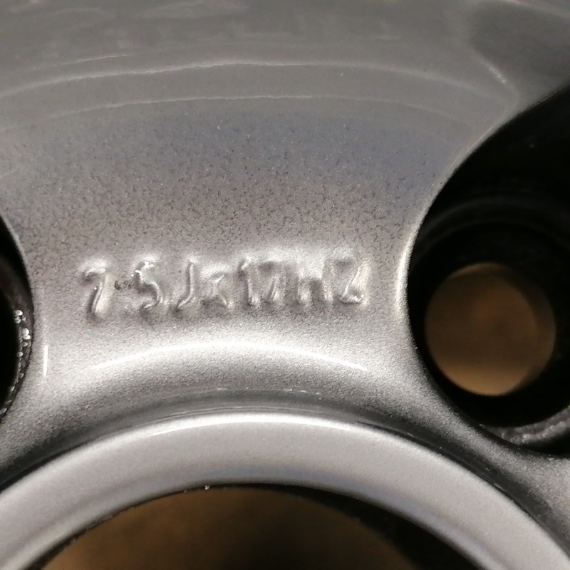 LLANTA SUELTA ORIGINAL VOLKSWAGEN EN 16" 8E0601025AC