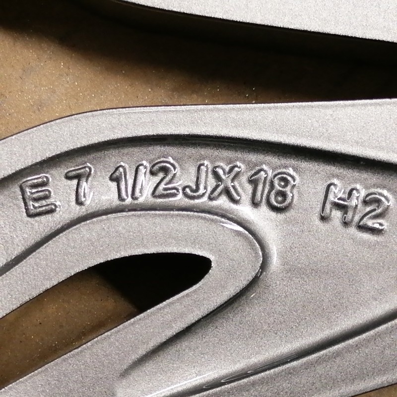 LLANTA SUELTA ORIGINAL BMW EN 18" 6856067