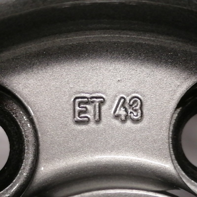 JUEGO DE LLANTAS ORIGINALES SEAT EN 16"