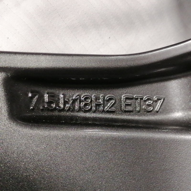 JUEGO DE LLANTAS ORIGINALES AUDI EN 18"