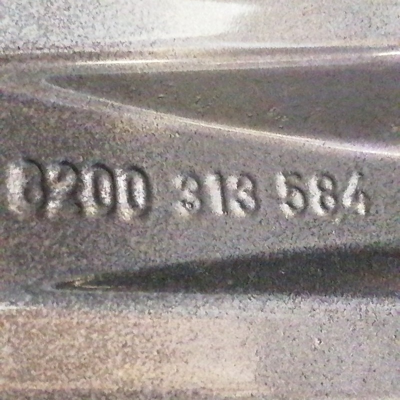 JUEGO DE LLANTAS ORIGINALES DACIA EN 17"