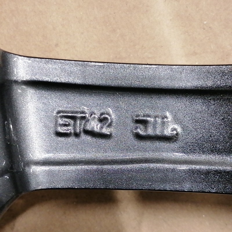 JUEGO DE LLANTAS ORIGINALES VOLKSWAGEN EN 17"