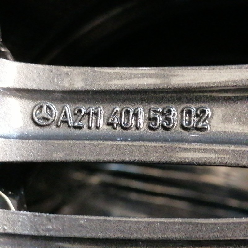 JUEGO DE LLANTAS ORIGINALES MERDECES EN 18"