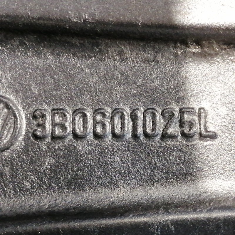 JUEGO DE LLANTAS ORIGINALES VOLKSWAGEN EN 16"