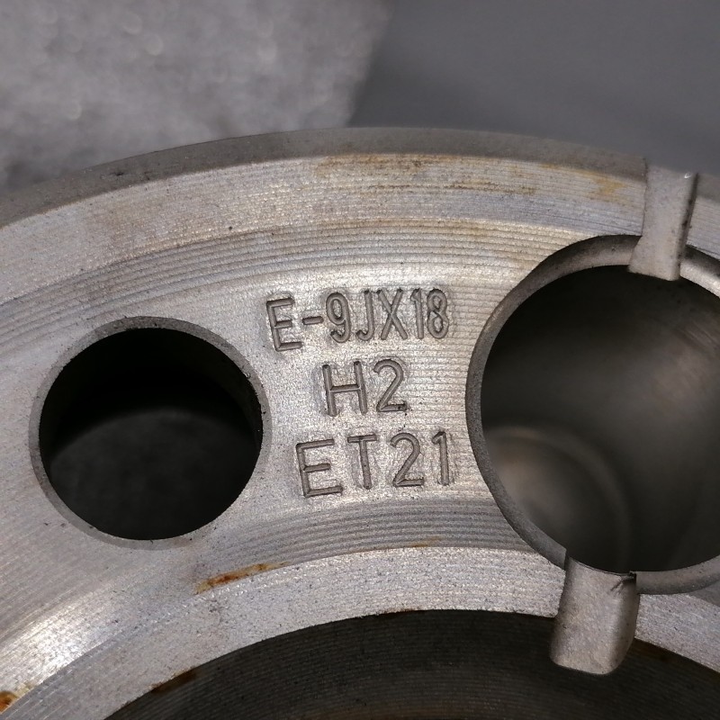 JUEGO DE LLANTAS ORIGINALES PORSCHE MACAN EN 18"