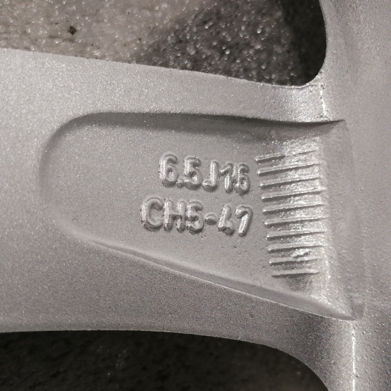 JUEGO DE LLANTAS ORIGINALES RENAULT EN 16"