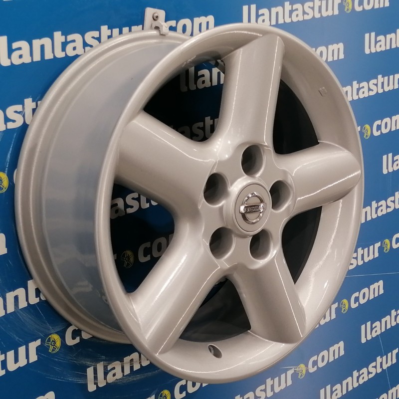 JUEGO DE LLANTAS ORIGINALES NISSAN EN 16"