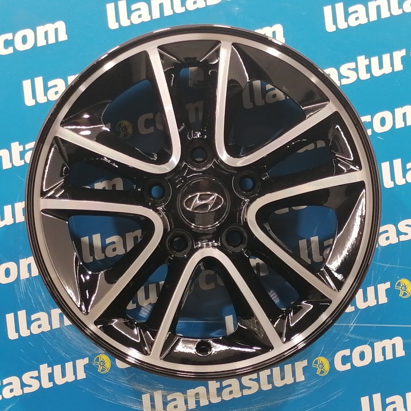 JUEGO DE LLANTAS ORIGINALES HYUNDAI EN 15"