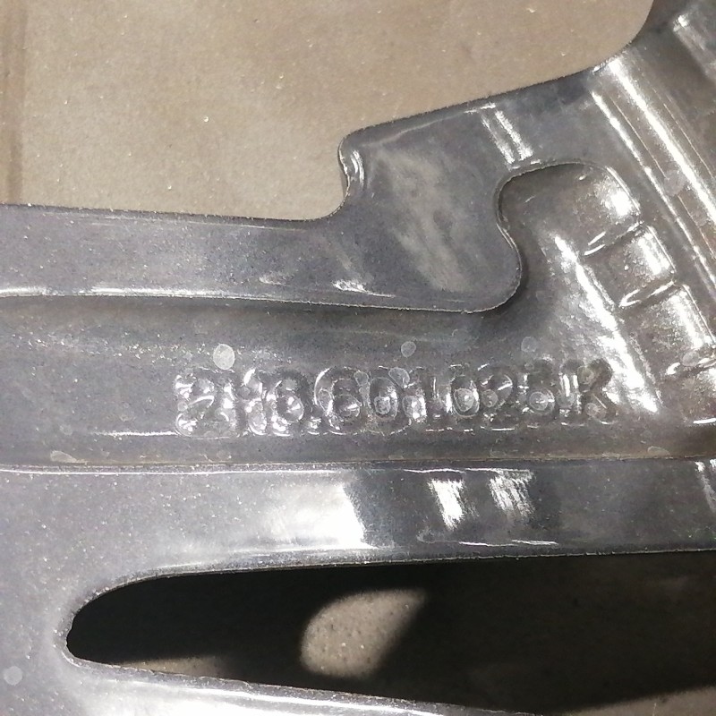 JUEGO DE LLANTAS ORIGINALES VOLKSWAGEN EN 18"