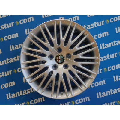 JUEGO DE LLANTAS ORIGINALES ALFA ROMEO EN 17"