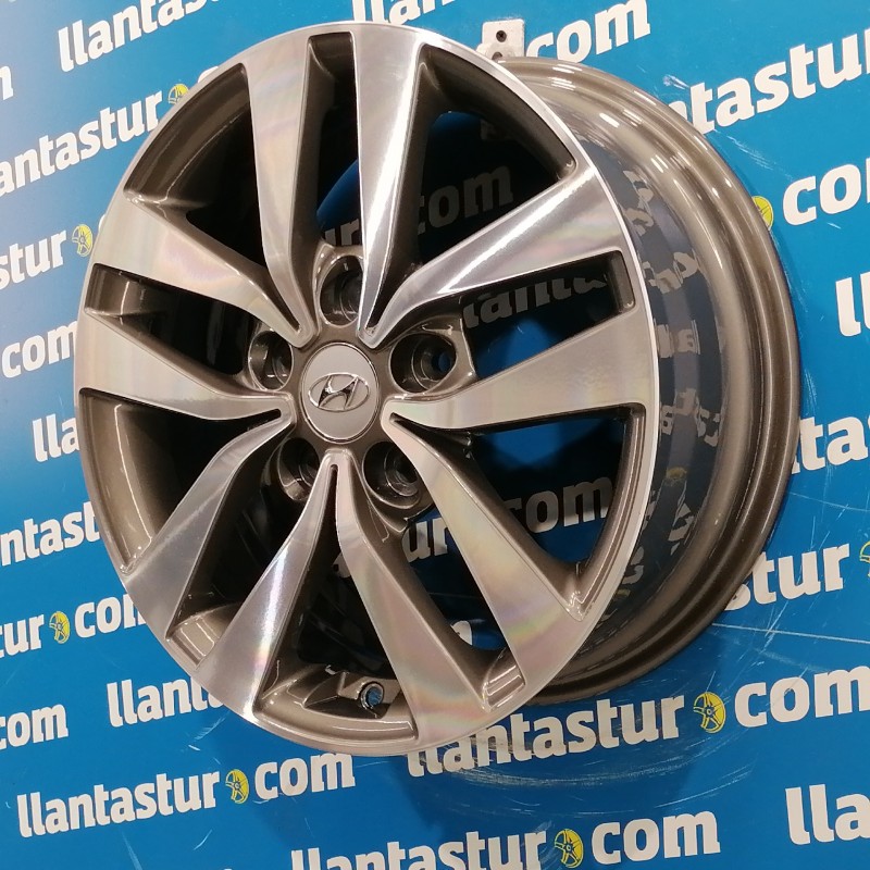 JUEGO DE LLANTAS ORIGINALES HYUNDAI EN 16"