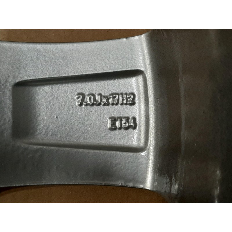 JUEGO DE LLANTAS ORIGINALES SEAT EN 17"