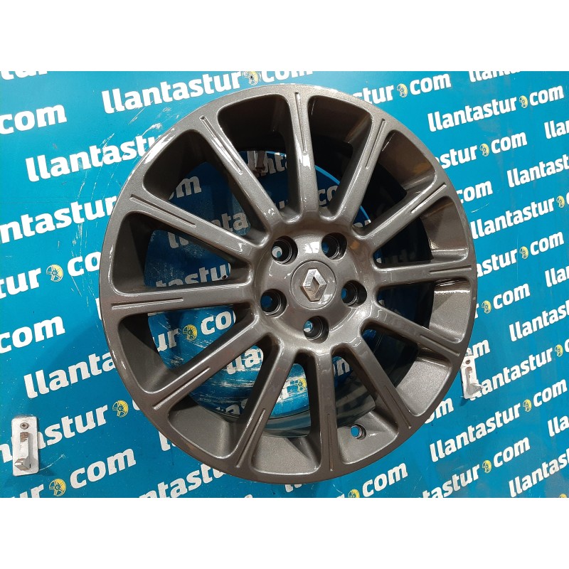 JUEGO DE LLANTAS ORIGINALES RENAULT EN 17"