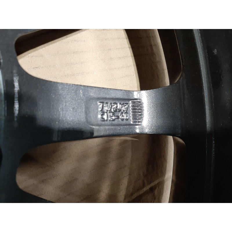 JUEGO DE LLANTAS ORIGINALES RENAULT EN 17"