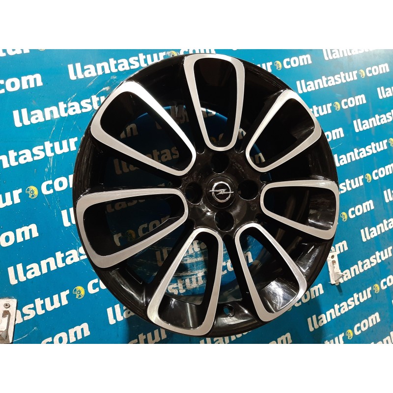 JUEGO DE LLANTAS ORIGINALES OPEL EN 17"