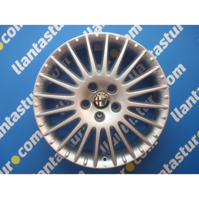 JUEGO DE LLANTAS ORIGINALES ALFA ROMEO EN 17"