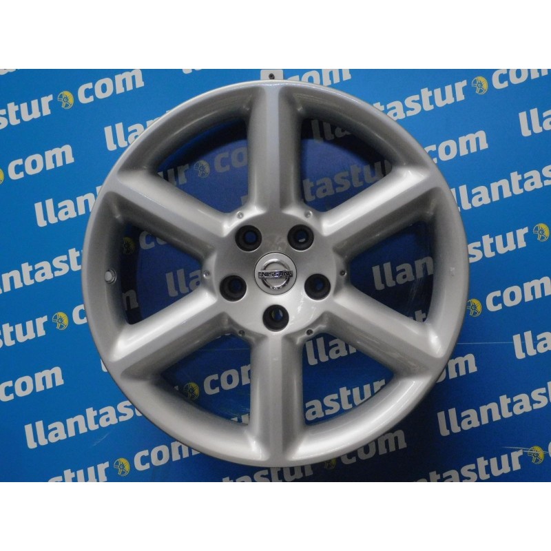 JUEGO DE LLANTAS ORIGINALES NISSAN EN 18"