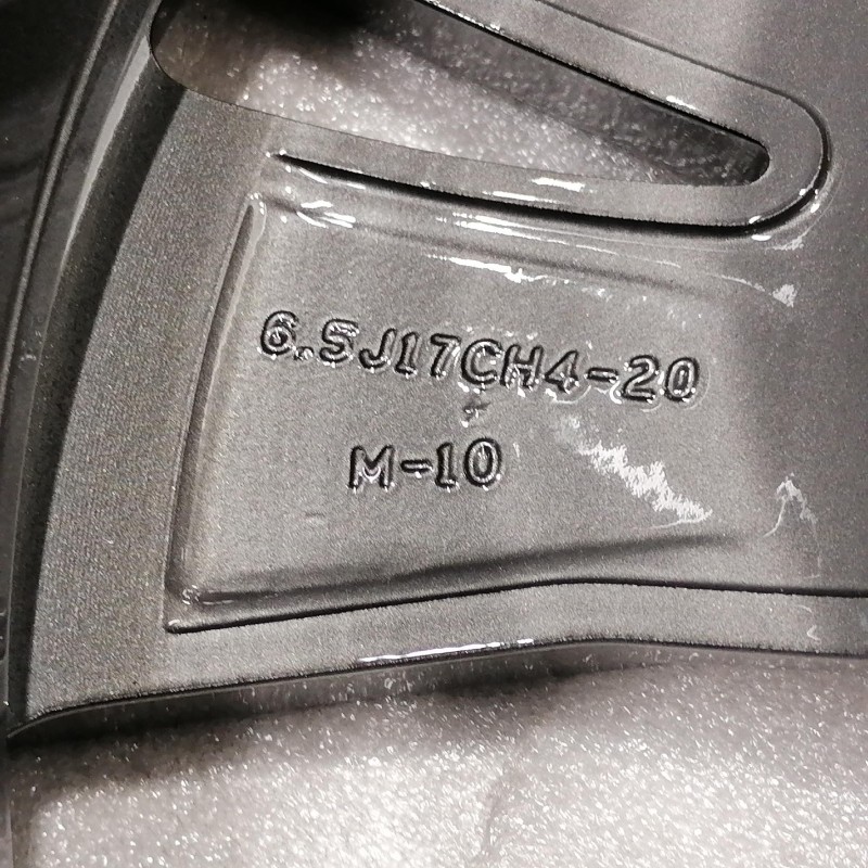 JUEGO DE LLANTAS ORIGINALES PEUGEOT EN 17"